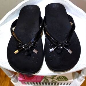 Vionic Bella Black Sandals With Bow Accents Women's Size 6